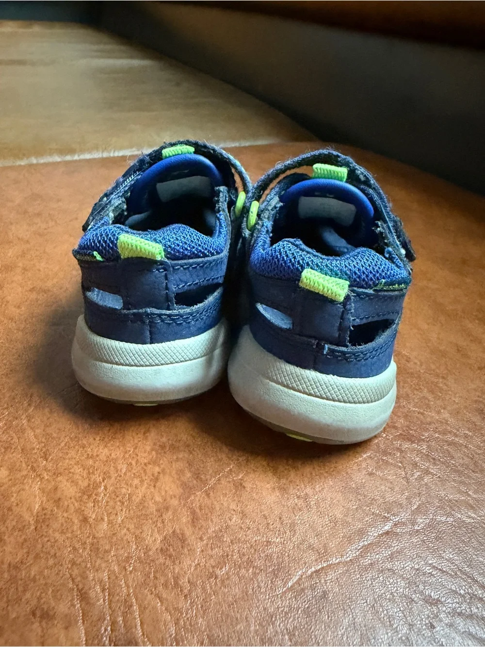 Stride Rite SRT Wade 2.0 boys sandals size 5.5W